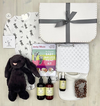 mum and bub deluxe | sweet arrivals baby hampers