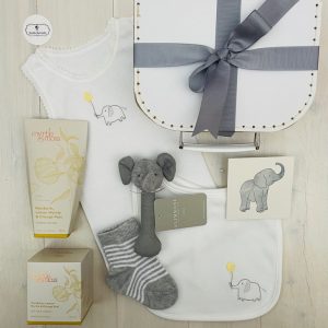 Mum and bub neutral | sweet arrivals baby hampers