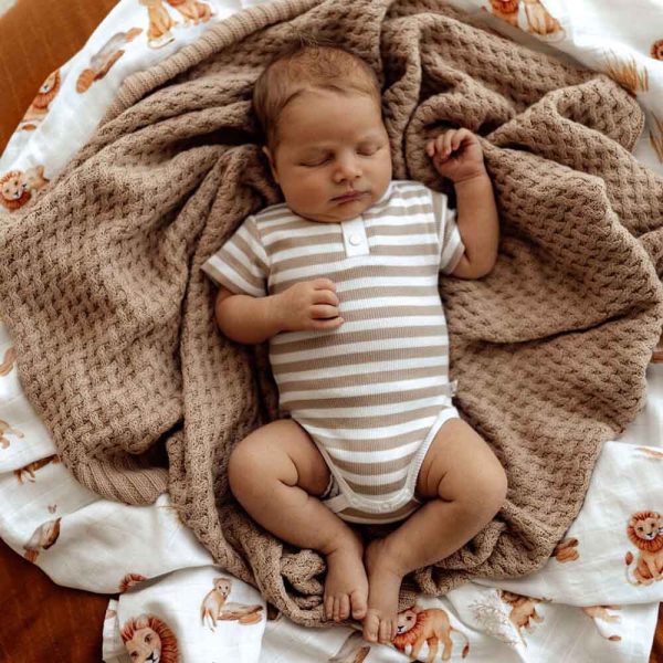 snuggle hunny bodysuit pebble | sweet arrivals baby hampers