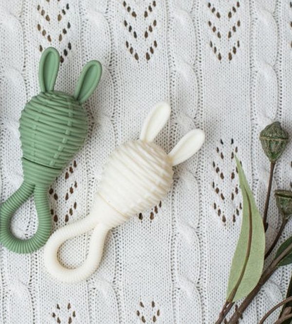 Winibeads ivory bunny teether rattle | sweet arrivals baby hampers and gifts