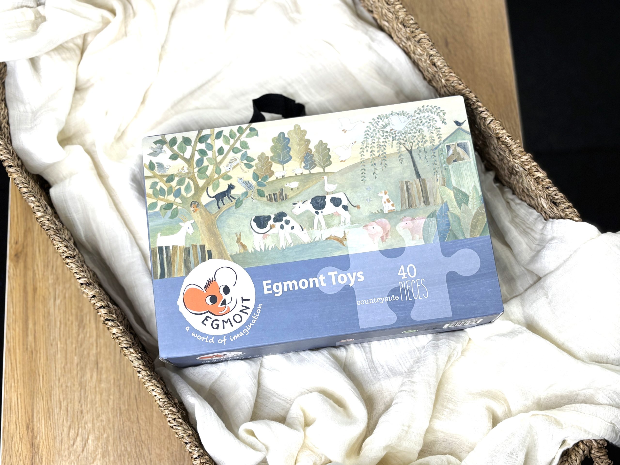 Country Side Puzzle from Egmont Toys